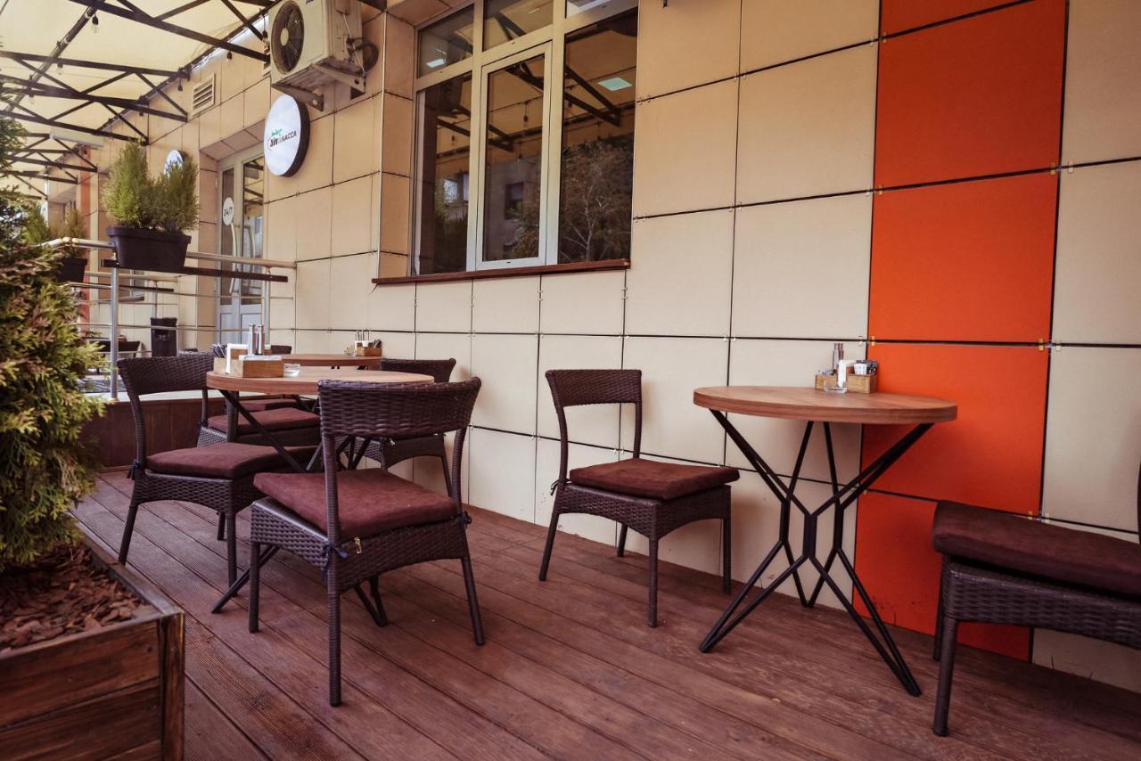 Aiva Hostel Biszkek Zewnętrze zdjęcie