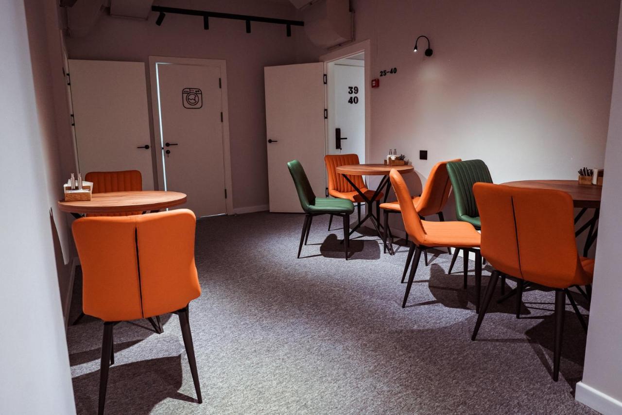 Aiva Hostel Biszkek Zewnętrze zdjęcie